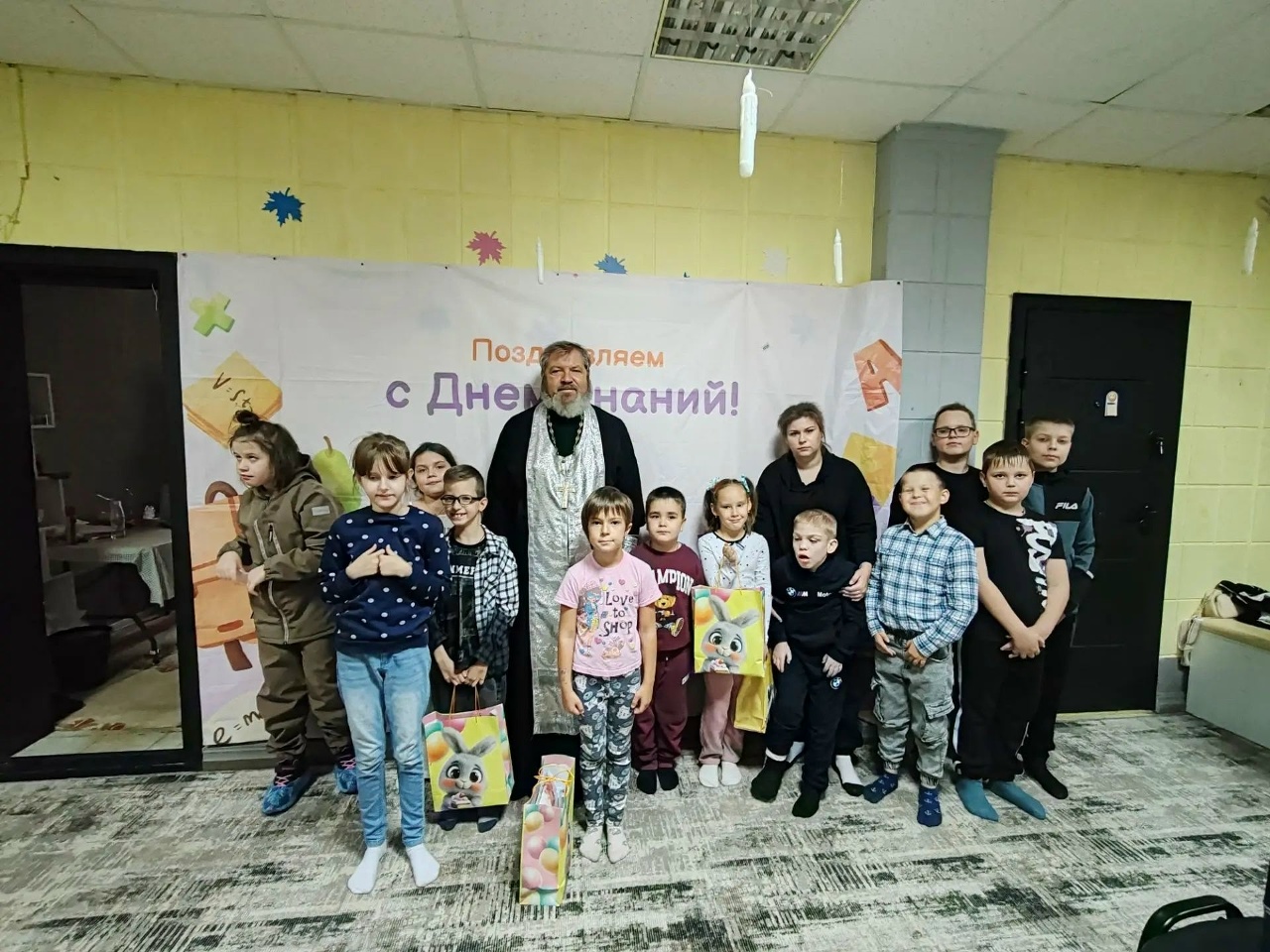 Собираем детей в школу — дарим радость!